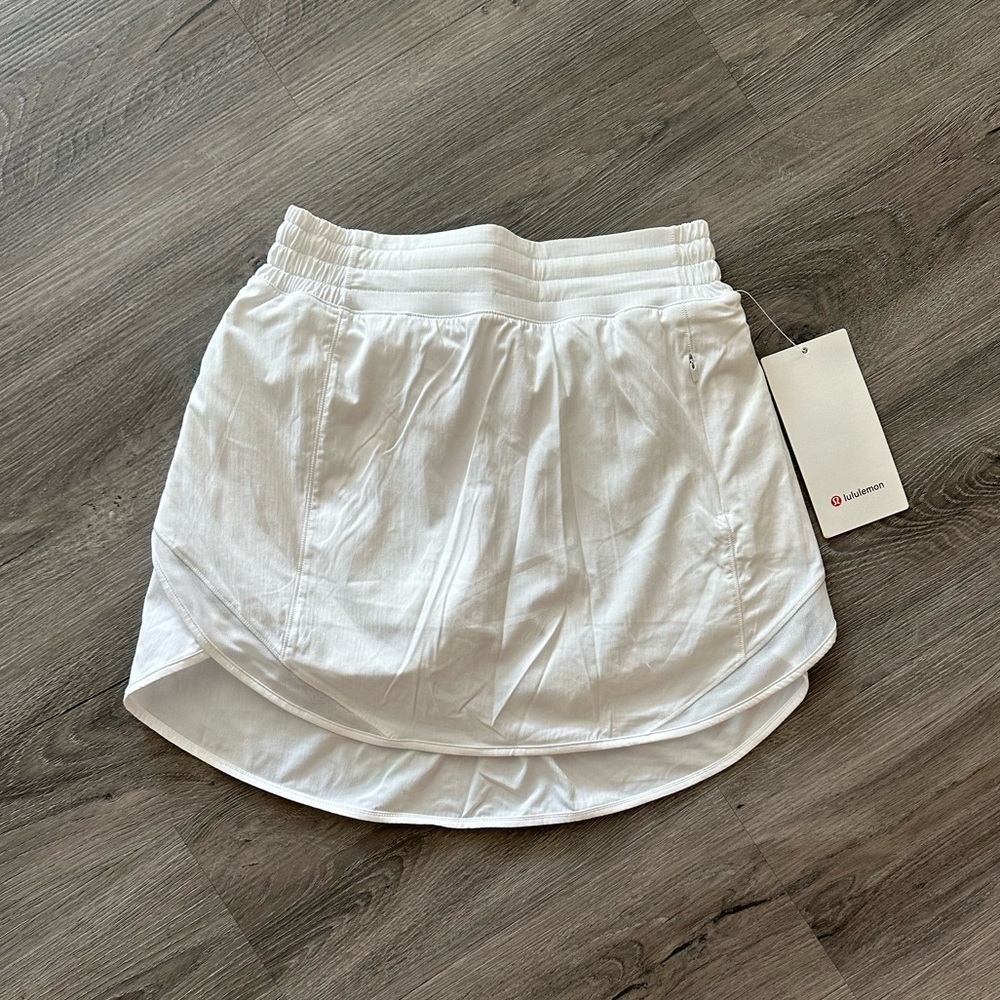 White Lululemon Hotty Hot High Rise Skirt new with tags! Size:4